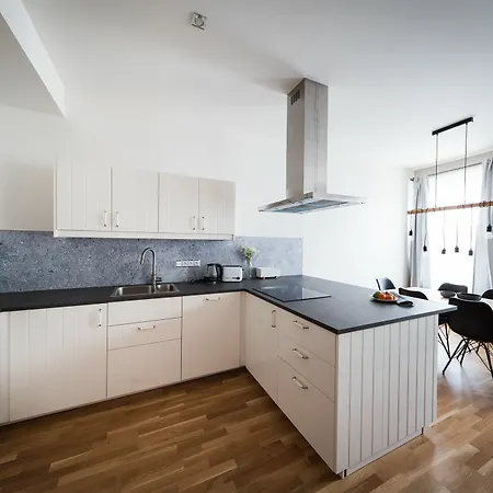 Boris' Centre Parks Apartment *