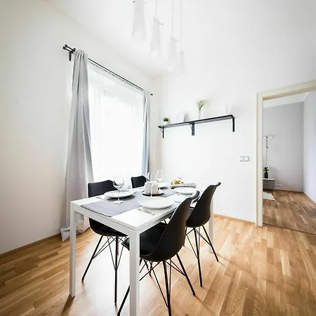 Boris' Centre Parks Apartment Prague